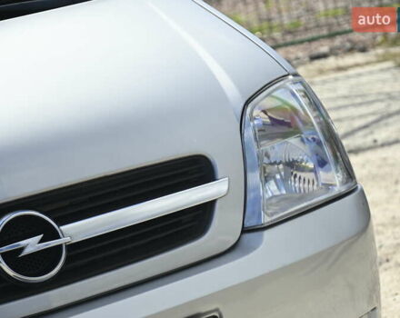 Опель Мерива 2006 в Бердичеве на Automoto.ua Серый Опель Мерива, объемом двигателя 1.6 л и пробегом 128 тыс. км за 4400 $, фото 4 на Automoto.ua