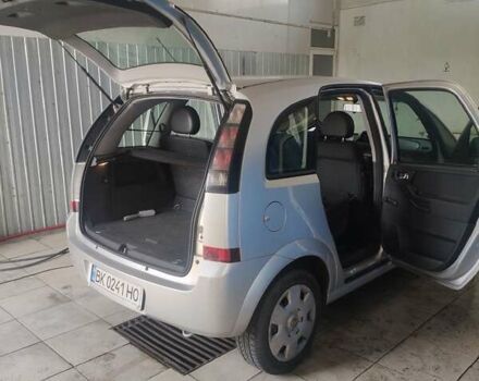 Серый Опель Мерива, объемом двигателя 1.6 л и пробегом 228 тыс. км за 4950 $, фото 4 на Automoto.ua