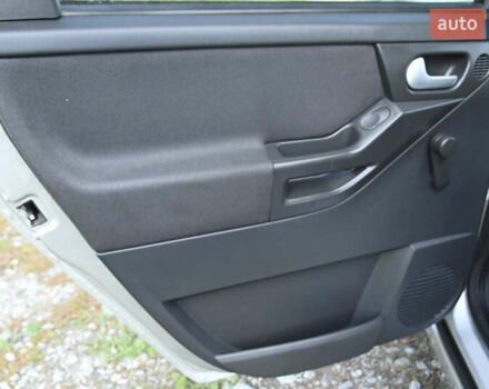 Опель Мерива 2006 в Бердичеве на Automoto.ua Серый Опель Мерива, объемом двигателя 1.6 л и пробегом 128 тыс. км за 4400 $, фото 23 на Automoto.ua