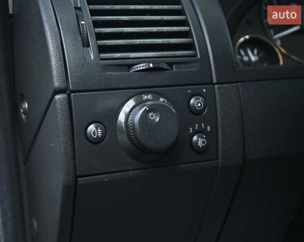 Опель Мерива 2006 в Бердичеве на Automoto.ua Серый Опель Мерива, объемом двигателя 1.6 л и пробегом 128 тыс. км за 4400 $, фото 18 на Automoto.ua