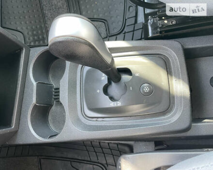 Сірий Опель Меріва, об'ємом двигуна 1.6 л та пробігом 153 тис. км за 5500 $, фото 16 на Automoto.ua