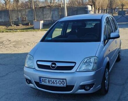 Серый Опель Мерива, объемом двигателя 1.6 л и пробегом 228 тыс. км за 4950 $, фото 16 на Automoto.ua