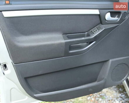 Опель Мерива 2006 в Бердичеве на Automoto.ua Серый Опель Мерива, объемом двигателя 1.6 л и пробегом 128 тыс. км за 4400 $, фото 14 на Automoto.ua