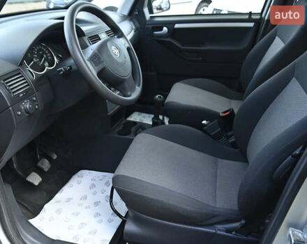 Опель Мерива 2006 в Бердичеве на Automoto.ua Серый Опель Мерива, объемом двигателя 1.6 л и пробегом 128 тыс. км за 4400 $, фото 16 на Automoto.ua