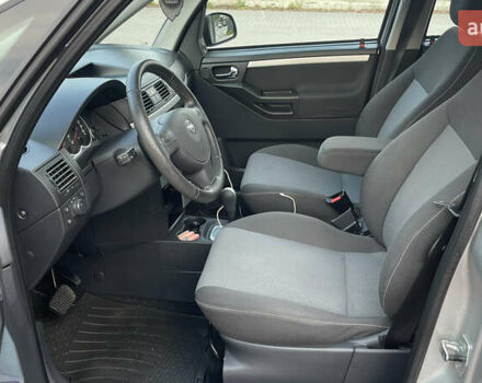 Сірий Опель Меріва, об'ємом двигуна 1.6 л та пробігом 170 тис. км за 4750 $, фото 7 на Automoto.ua