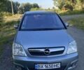 Серый Опель Мерива, объемом двигателя 1.6 л и пробегом 212 тыс. км за 5000 $, фото 1 на Automoto.ua