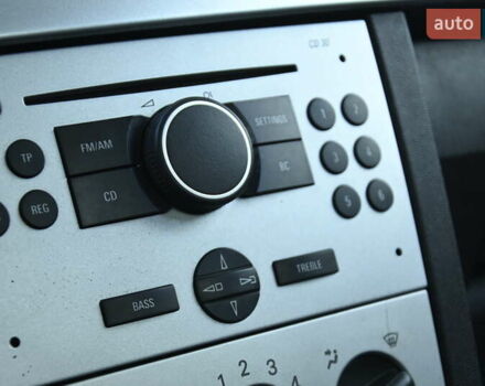 Опель Мерива 2006 в Бердичеве на Automoto.ua Серый Опель Мерива, объемом двигателя 1.6 л и пробегом 128 тыс. км за 4400 $, фото 21 на Automoto.ua