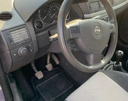 Серый Опель Мерива, объемом двигателя 1.36 л и пробегом 164 тыс. км за 4250 $, фото 17 на Automoto.ua