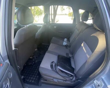 Серый Опель Мерива, объемом двигателя 1.6 л и пробегом 212 тыс. км за 5000 $, фото 6 на Automoto.ua