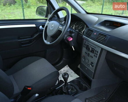 Опель Мерива 2006 в Бердичеве на Automoto.ua Серый Опель Мерива, объемом двигателя 1.6 л и пробегом 128 тыс. км за 4400 $, фото 35 на Automoto.ua