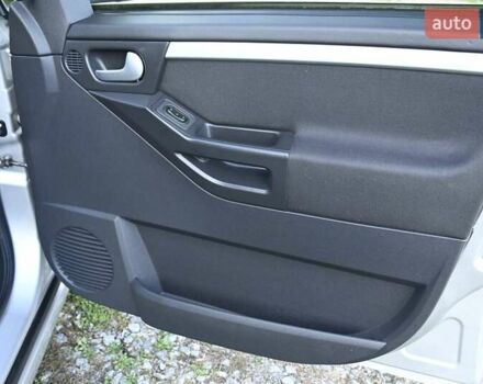 Опель Мерива 2006 в Бердичеве на Automoto.ua Серый Опель Мерива, объемом двигателя 1.6 л и пробегом 128 тыс. км за 4400 $, фото 33 на Automoto.ua