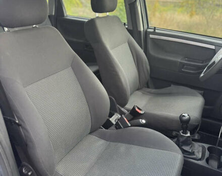 Серый Опель Мерива, объемом двигателя 1.6 л и пробегом 222 тыс. км за 3800 $, фото 13 на Automoto.ua