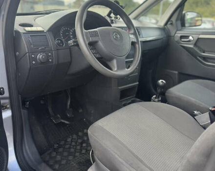 Серый Опель Мерива, объемом двигателя 1.6 л и пробегом 222 тыс. км за 3800 $, фото 10 на Automoto.ua