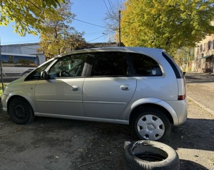 Сірий Опель Меріва, об'ємом двигуна 1.7 л та пробігом 150 тис. км за 3300 $, фото 1 на Automoto.ua