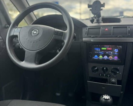 Серый Опель Мерива, объемом двигателя 1.6 л и пробегом 222 тыс. км за 3800 $, фото 16 на Automoto.ua