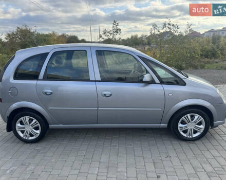 Серый Опель Мерива, объемом двигателя 1.6 л и пробегом 222 тыс. км за 3800 $, фото 4 на Automoto.ua
