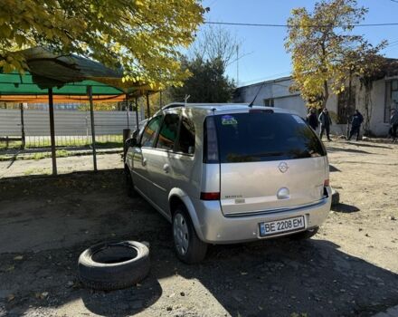 Сірий Опель Меріва, об'ємом двигуна 1.7 л та пробігом 150 тис. км за 3300 $, фото 3 на Automoto.ua