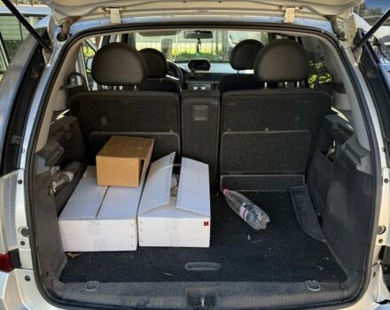 Сірий Опель Меріва, об'ємом двигуна 1.7 л та пробігом 150 тис. км за 3300 $, фото 6 на Automoto.ua