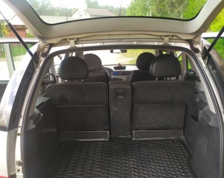 Серый Опель Мерива, объемом двигателя 1.2 л и пробегом 270 тыс. км за 3300 $, фото 4 на Automoto.ua