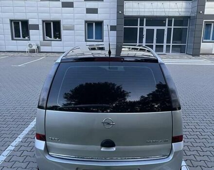 Сірий Опель Меріва, об'ємом двигуна 1.6 л та пробігом 284 тис. км за 3999 $, фото 2 на Automoto.ua