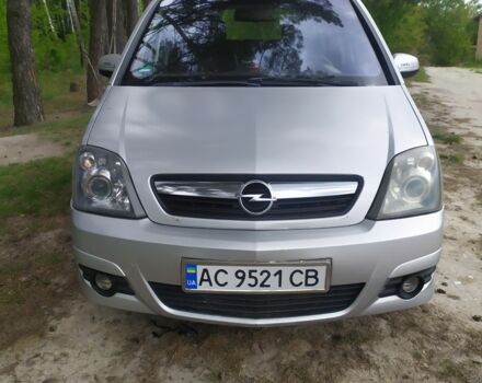 Серый Опель Мерива, объемом двигателя 1.2 л и пробегом 270 тыс. км за 3300 $, фото 2 на Automoto.ua