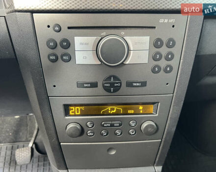 Серый Опель Мерива, объемом двигателя 1.4 л и пробегом 158 тыс. км за 4599 $, фото 29 на Automoto.ua