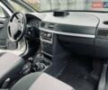 Сірий Опель Меріва, об'ємом двигуна 1.3 л та пробігом 220 тис. км за 2999 $, фото 11 на Automoto.ua