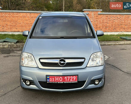 Серый Опель Мерива, объемом двигателя 1.4 л и пробегом 158 тыс. км за 4599 $, фото 6 на Automoto.ua