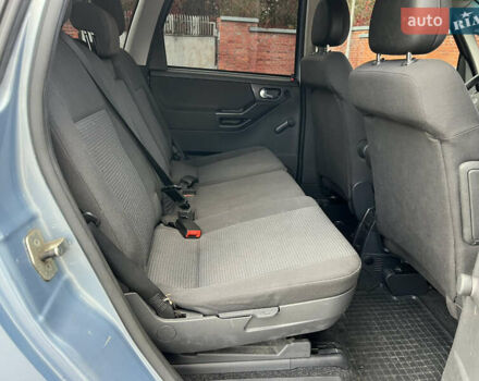 Серый Опель Мерива, объемом двигателя 1.4 л и пробегом 158 тыс. км за 4599 $, фото 35 на Automoto.ua