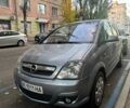 Серый Опель Мерива, объемом двигателя 1.6 л и пробегом 175 тыс. км за 4999 $, фото 1 на Automoto.ua