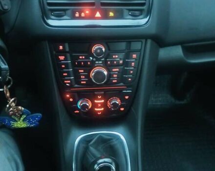 Сірий Опель Меріва, об'ємом двигуна 1.25 л та пробігом 209 тис. км за 5999 $, фото 13 на Automoto.ua