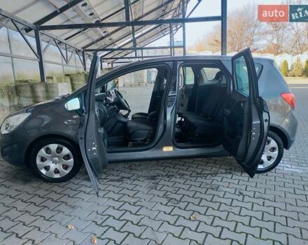 Сірий Опель Меріва, об'ємом двигуна 1.25 л та пробігом 209 тис. км за 5999 $, фото 8 на Automoto.ua