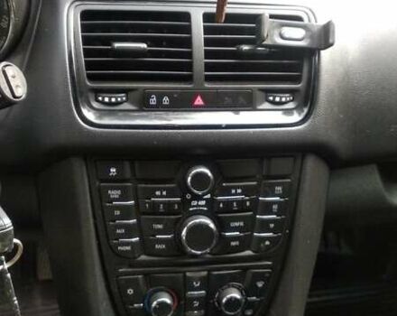 Серый Опель Мерива, объемом двигателя 1.7 л и пробегом 223 тыс. км за 6300 $, фото 1 на Automoto.ua