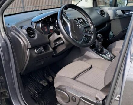 Серый Опель Мерива, объемом двигателя 1.7 л и пробегом 314 тыс. км за 5500 $, фото 6 на Automoto.ua