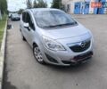 Серый Опель Мерива, объемом двигателя 1.25 л и пробегом 305 тыс. км за 5500 $, фото 1 на Automoto.ua