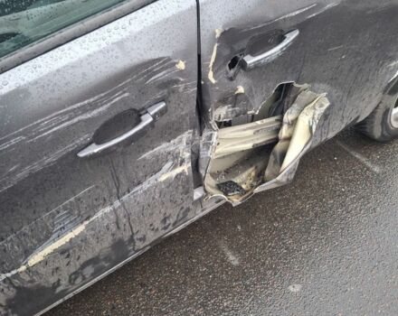 Сірий Опель Меріва, об'ємом двигуна 1.4 л та пробігом 220 тис. км за 3000 $, фото 3 на Automoto.ua