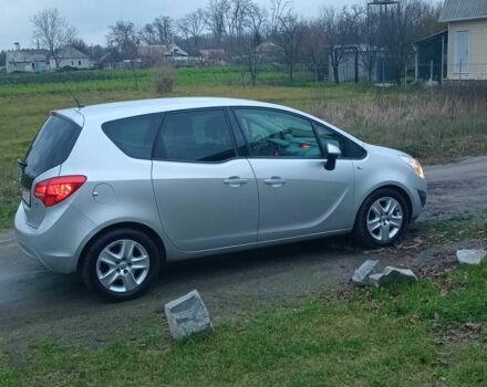 Сірий Опель Меріва, об'ємом двигуна 1.7 л та пробігом 135 тис. км за 7500 $, фото 2 на Automoto.ua