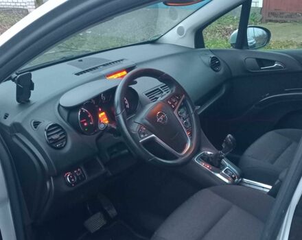 Сірий Опель Меріва, об'ємом двигуна 1.7 л та пробігом 135 тис. км за 7500 $, фото 7 на Automoto.ua