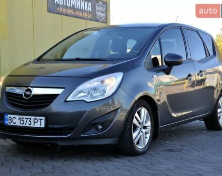 Серый Опель Мерива, объемом двигателя 1.69 л и пробегом 197 тыс. км за 6200 $, фото 2 на Automoto.ua