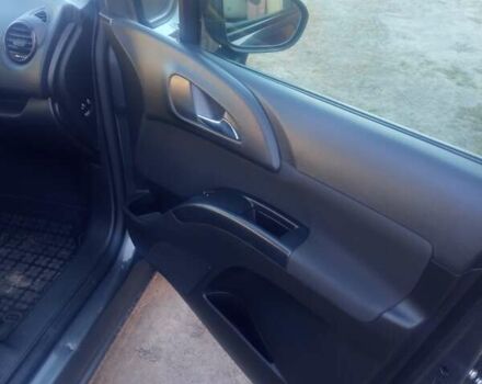 Сірий Опель Меріва, об'ємом двигуна 1.25 л та пробігом 315 тис. км за 7500 $, фото 2 на Automoto.ua