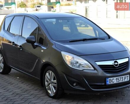 Серый Опель Мерива, объемом двигателя 1.69 л и пробегом 197 тыс. км за 6200 $, фото 5 на Automoto.ua