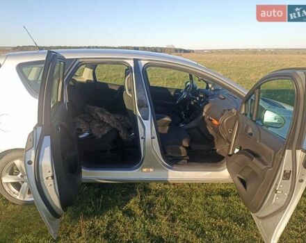 Сірий Опель Меріва, об'ємом двигуна 1.7 л та пробігом 295 тис. км за 6500 $, фото 1 на Automoto.ua