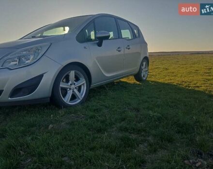 Сірий Опель Меріва, об'ємом двигуна 1.7 л та пробігом 295 тис. км за 6500 $, фото 4 на Automoto.ua