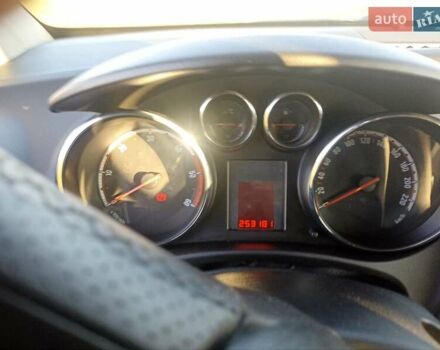 Сірий Опель Меріва, об'ємом двигуна 1.7 л та пробігом 295 тис. км за 6500 $, фото 12 на Automoto.ua