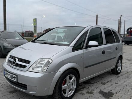 Серый Опель Мерива, объемом двигателя 1.6 л и пробегом 224 тыс. км за 3500 $, фото 1 на Automoto.ua