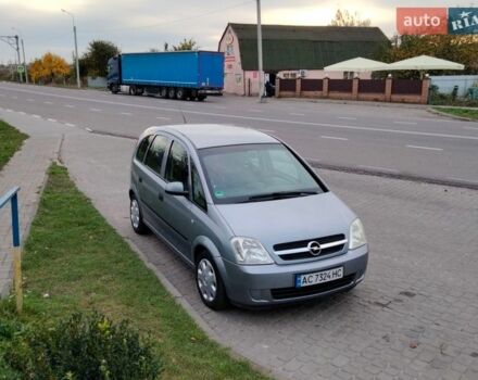 Серый Опель Мерива, объемом двигателя 1.6 л и пробегом 260 тыс. км за 3700 $, фото 1 на Automoto.ua
