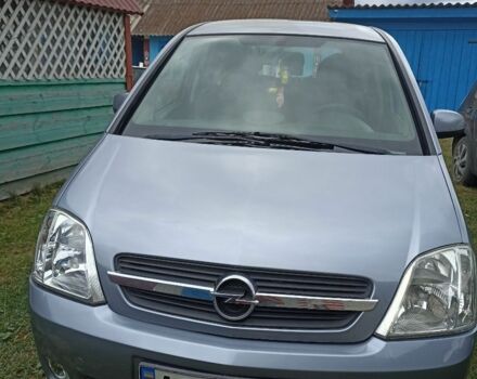 Серый Опель Мерива, объемом двигателя 1.6 л и пробегом 150 тыс. км за 4200 $, фото 1 на Automoto.ua