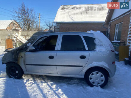 Серый Опель Мерива, объемом двигателя 1.6 л и пробегом 150 тыс. км за 1183 $, фото 1 на Automoto.ua