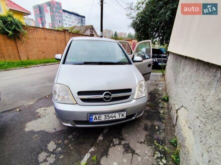 Опель Мерива 2003 в Виннице на Automoto.ua Серый Опель Мерива, объемом двигателя 1.6 л и пробегом 146 тыс. км за 4100 $, фото 1 на Automoto.ua