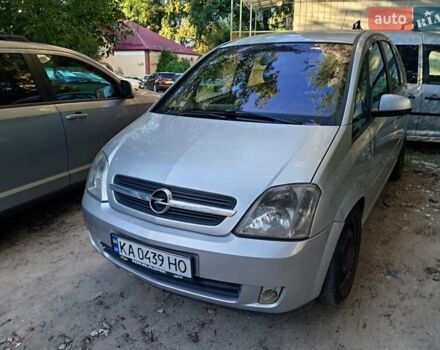 Сірий Опель Меріва, об'ємом двигуна 1.8 л та пробігом 208 тис. км за 3600 $, фото 1 на Automoto.ua